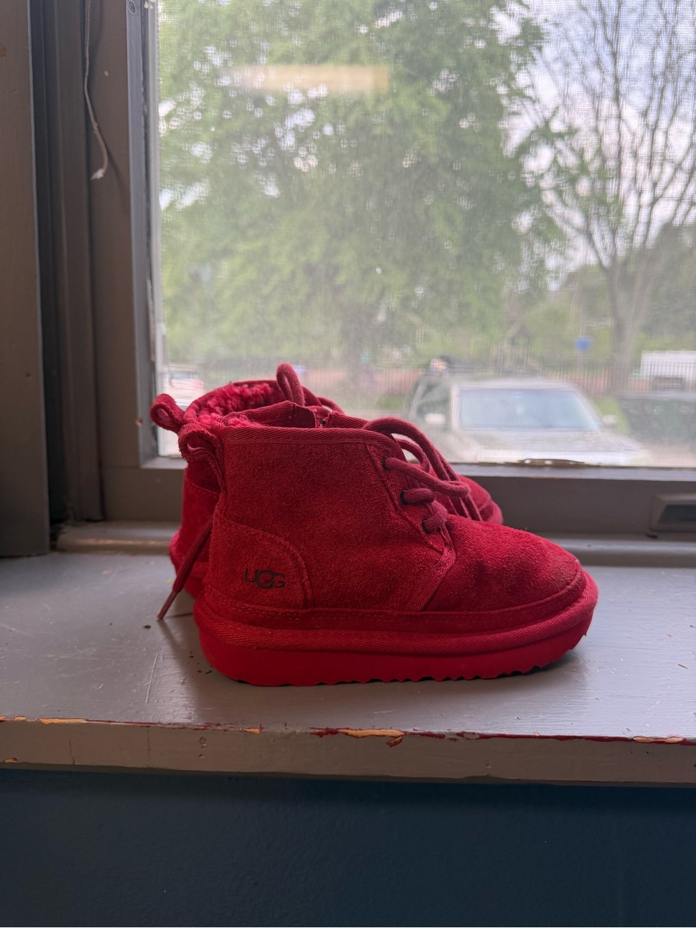 UGG Kids Scarlet Suede Lace-Up Ankle Boots
